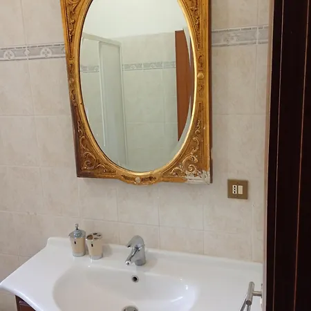 Πανσιόν Santi Palace *